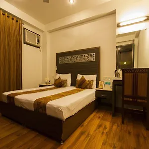 sunstar-heights.hotelsdelhi.org/